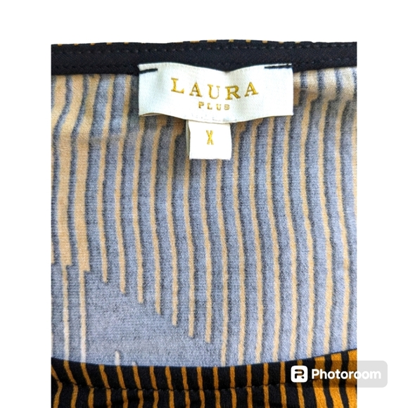 Long Sleeved, Cuffed Top. Size X. Brown/Black/White. Laura Plus - Picture 6 of 10